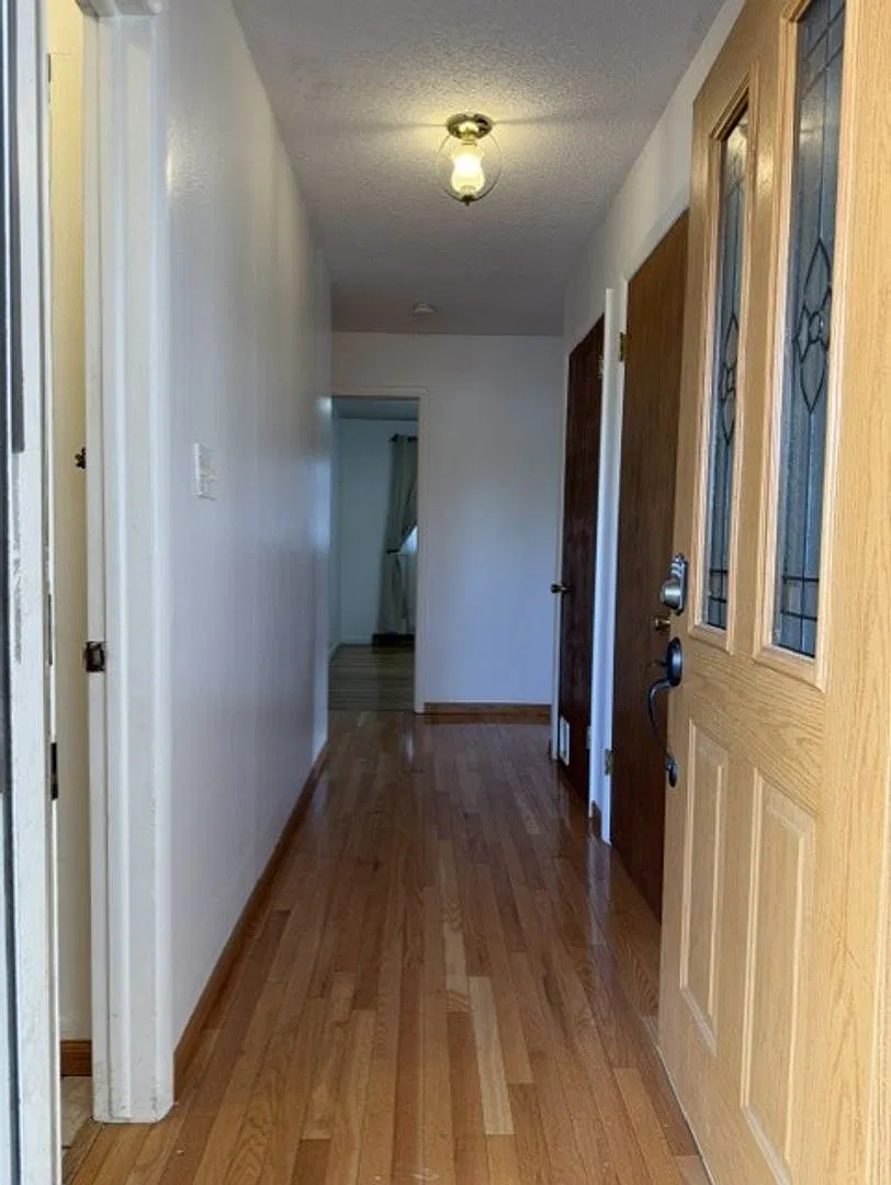 House For Lease — Photo 4