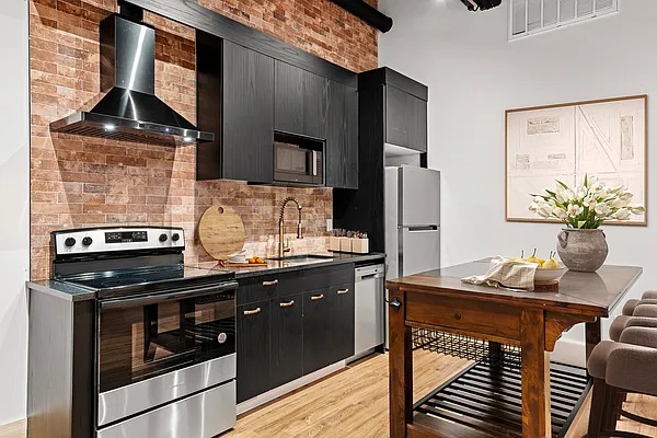 Rented by Nooklyn NYC LLC | media 48