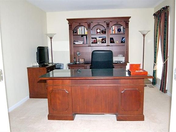 5th image of 7733 Waters Edge Dr