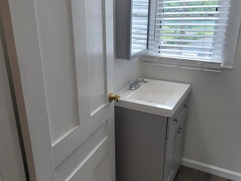 Master bedroom bathroom on 2nd floor