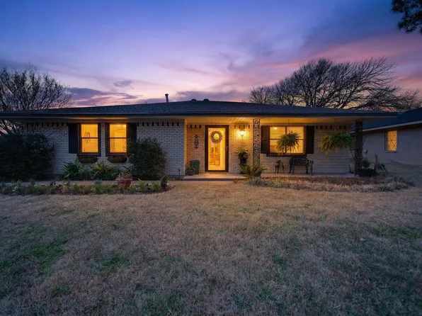 217 Melody Ln, Terrell, TX 75160