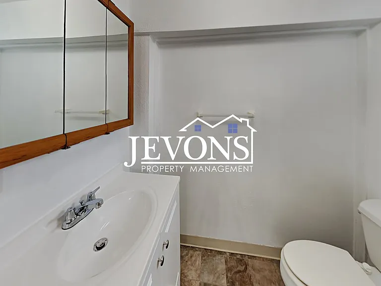 1509 Swan Ave — Photo 17