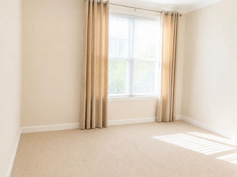 200 W Elm St #1128 — Photo 11