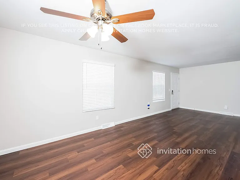 10511 Owens St — Photo 2