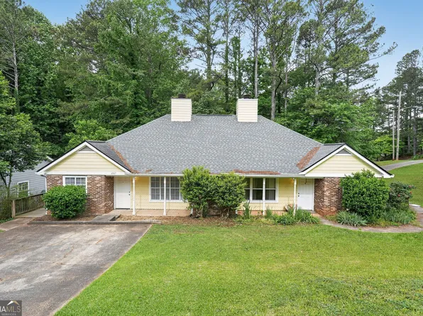 4947 Farmstead Ct NE, Woodstock, GA 30188