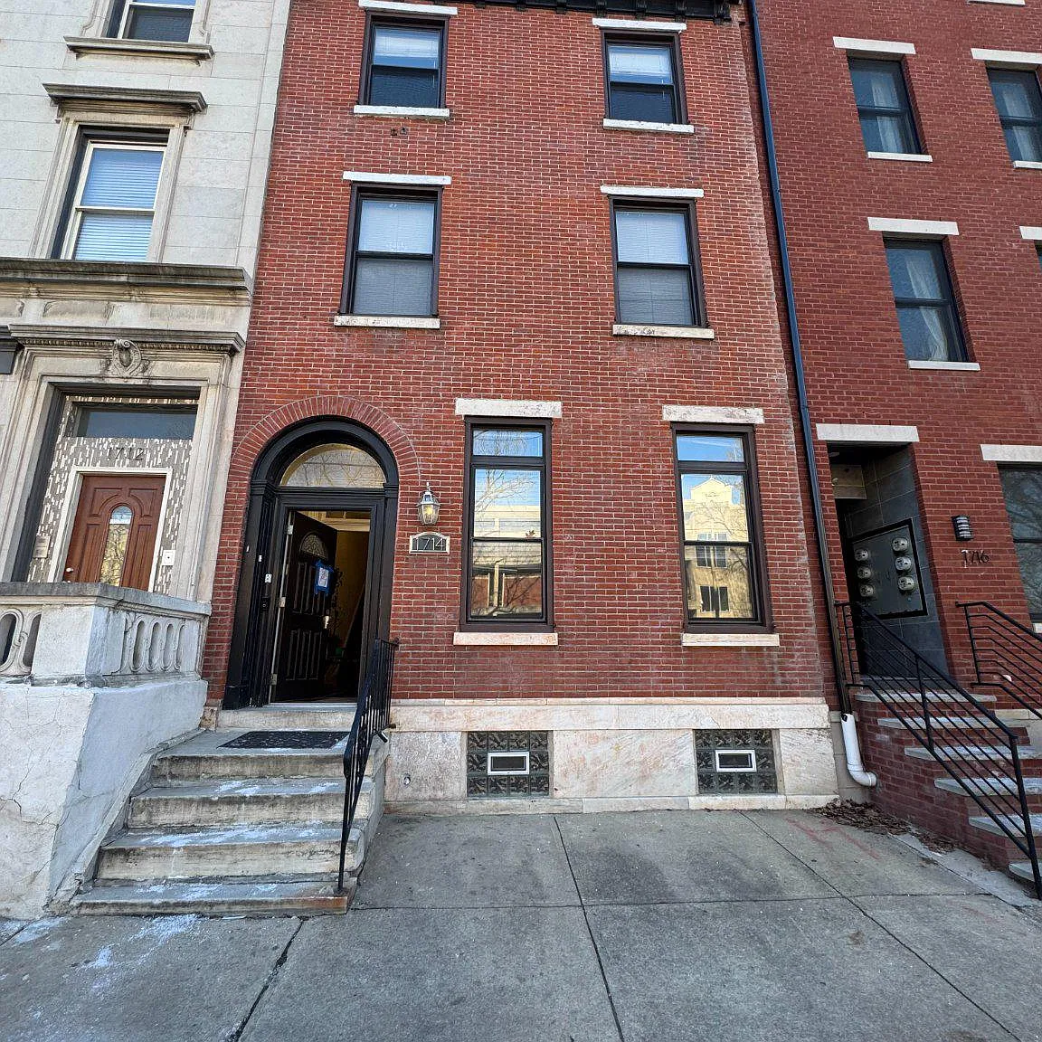 Studio, 1.0 bath, 312 sqft, $1,250 — Photo 1