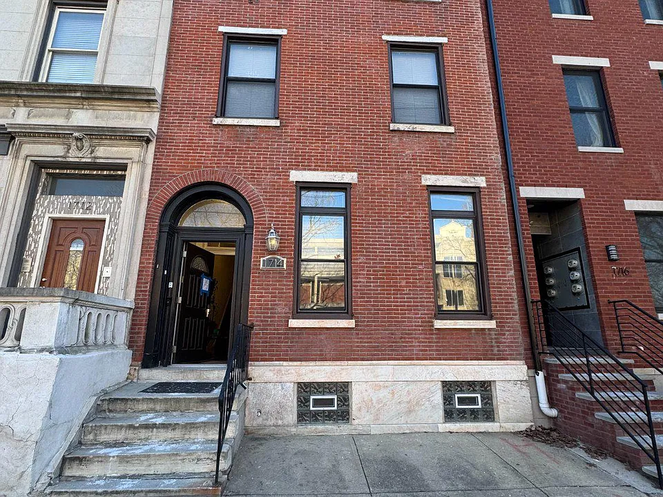 1714 W Girard Ave #1