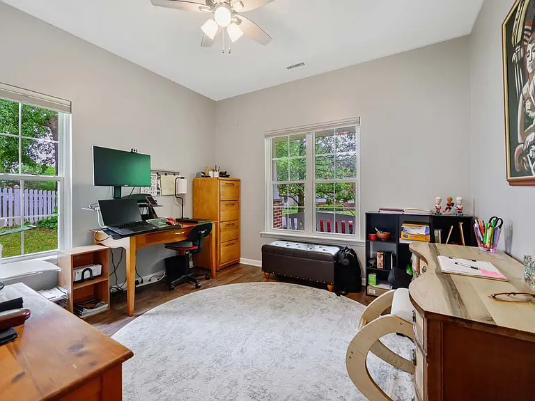 200 Highgate Cir — Photo 12