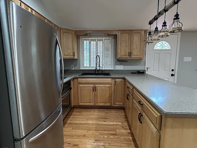 299 Flynn Dr — Photo 5