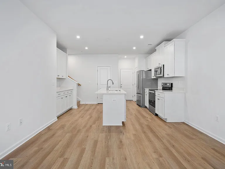 2536 Neabsco Common Pl — Photo 7