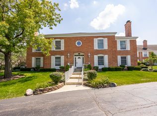 128 Carriage Way Dr APT 116B, Burr Ridge, IL 60527