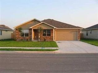 105 Holland St, Hutto, TX 78634