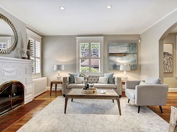 Living Room w/ Fireplace