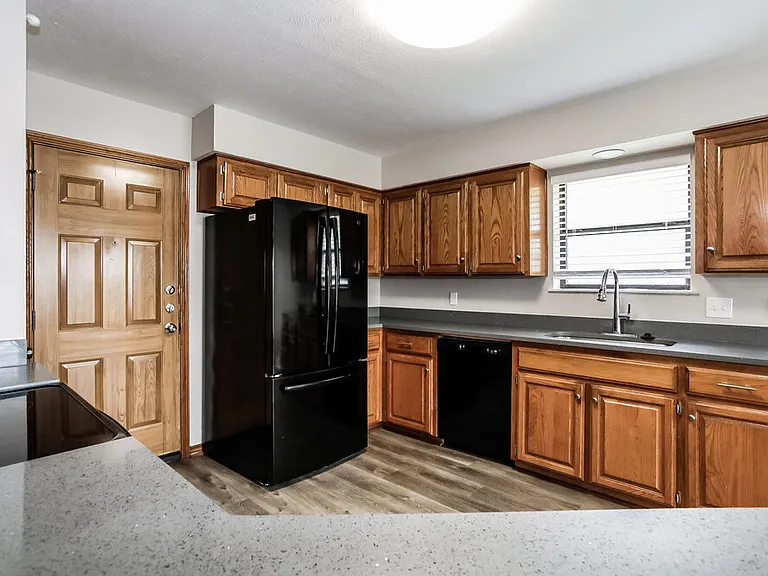 3816 Yellowstone Pl — Photo 6
