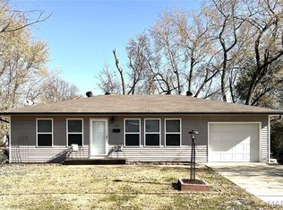 143 Maple St, Cottage Hills, IL 62018