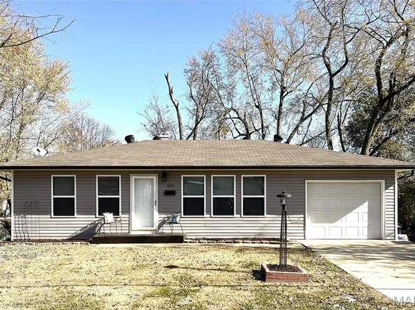 143 Maple St, Cottage Hills, IL 62018