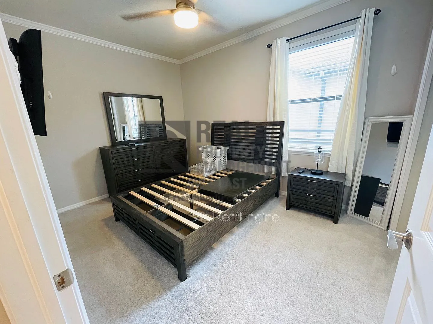 2 bed, 2.0 bath, 1355 sqft, $2,150 — Photo 3