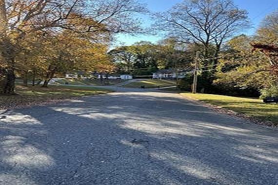 2nd image of 754 W Pine Cir