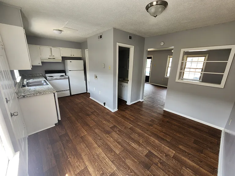 6526 White Horse Rd #4C — Photo 30