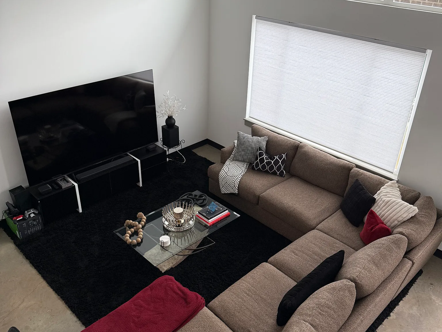 2 bed, 1500 sqft, $2,395 — Photo 2