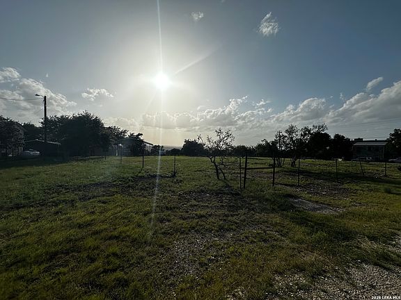 3rd image of 8021 Kenilworth LOT 218