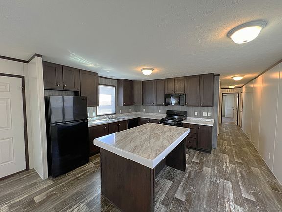 5th image of 38000 Le Chateau Blvd #443