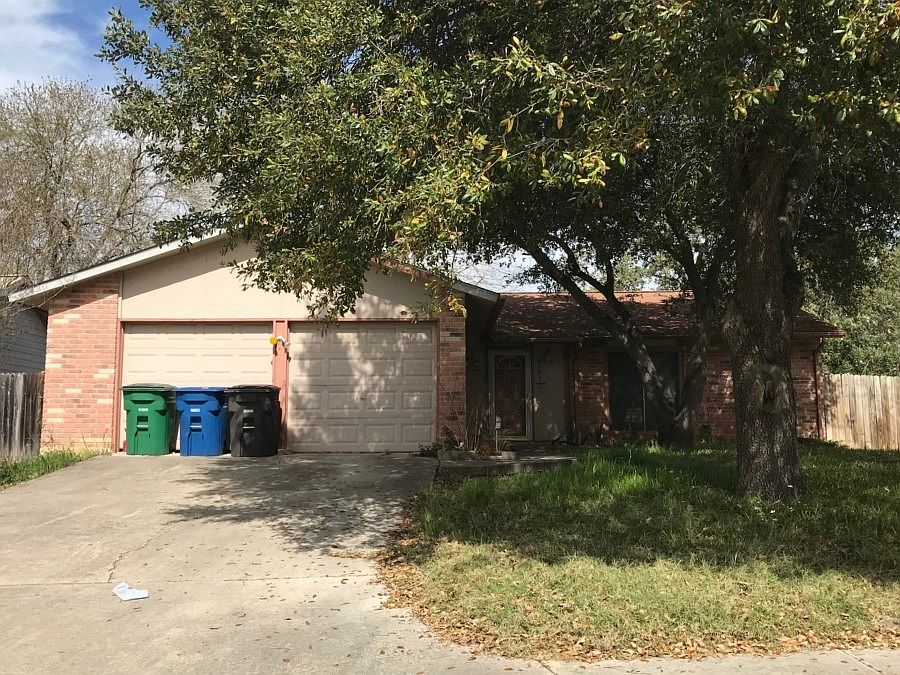 1st image of 9403 Brushy Point St