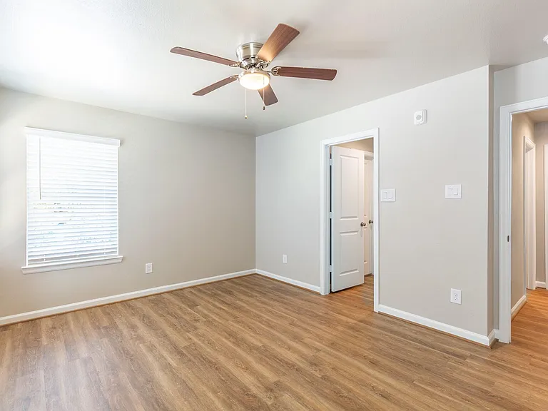 217 Park Place Cir #C — Photo 10