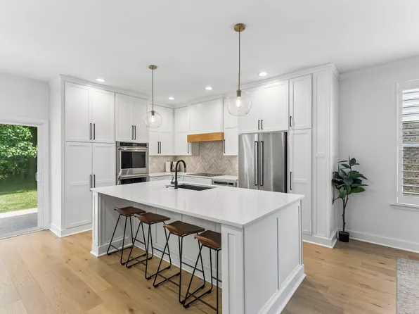 744 Bench Ln, Mount Juliet, TN 37122