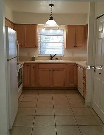 5th image of 5136 Washington St
