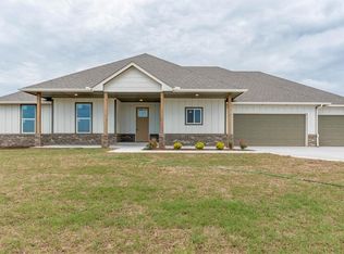 4910 Meadow Dr, Guthrie, OK 73044