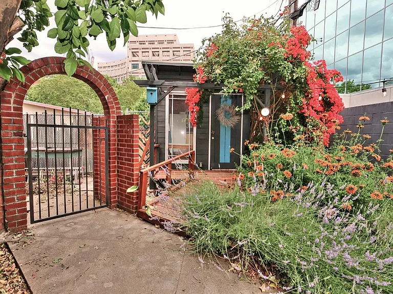 4232 Y St — Photo 22