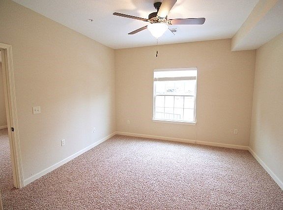 3rd image of 6439 NW 70th St APT 203