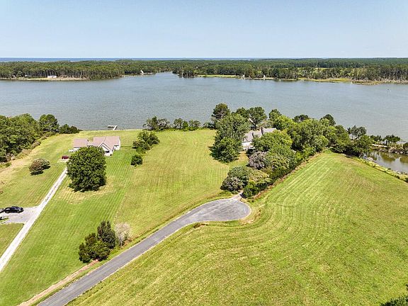 5th image of 12 Pond View Ct #12