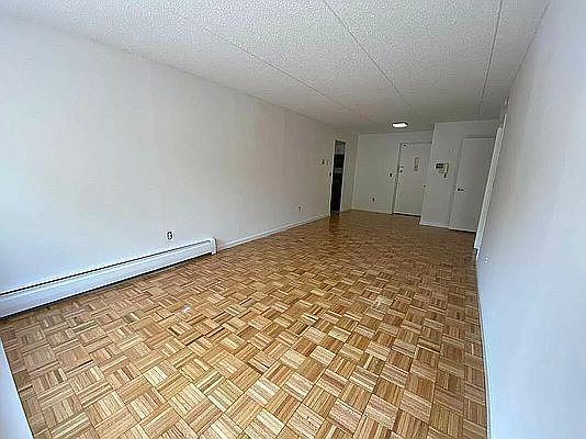 1st image of 142-19 Barclay Ave #5L