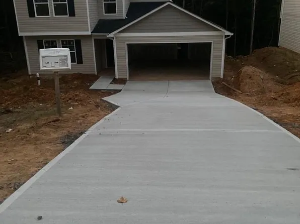 13429 Circle Dr, Charlotte, NC 28262