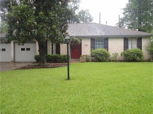 1006 Windswept Dr, Conroe, TX 77301