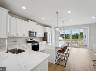 7619 Presidential Pkwy, Upper Marlboro, MD 20774