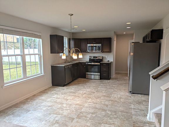 4th image of 2040 Perrin Ct