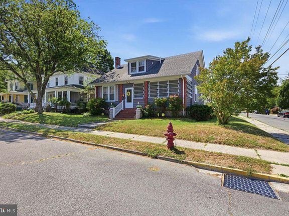3rd image of 201 Belvedere Ave