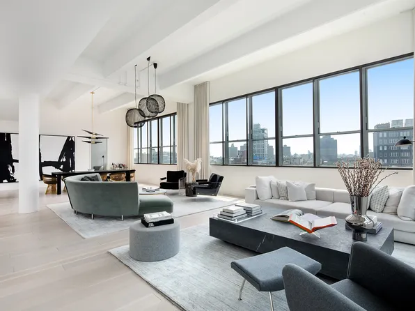 338 Berry Street image 1 of 28