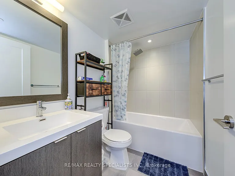 9 Mabelle Ave #2621 — Photo 25