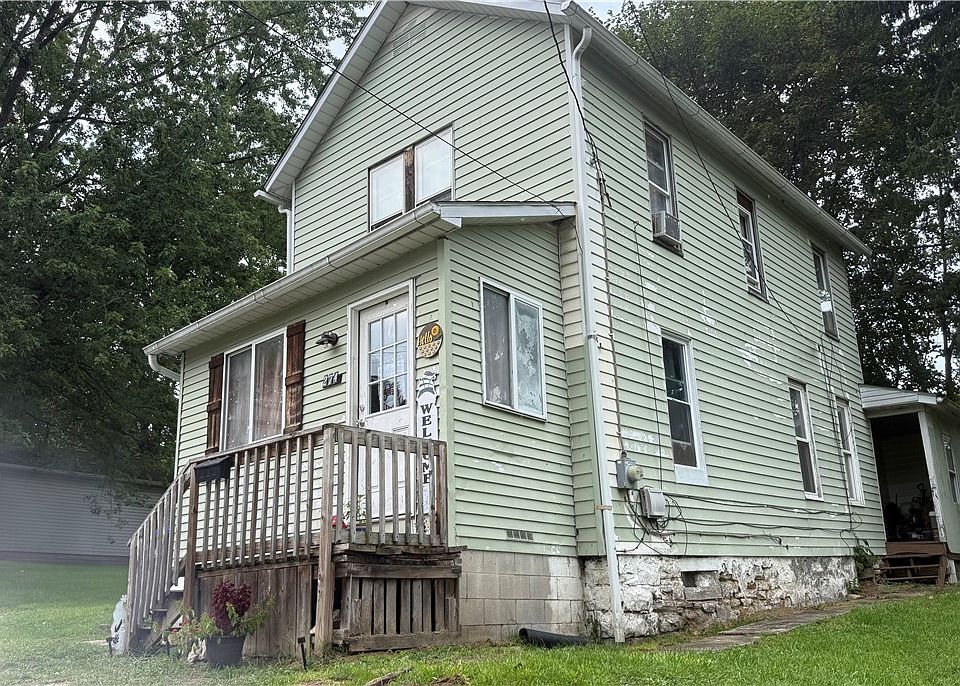 2nd image of 274 Andrew St