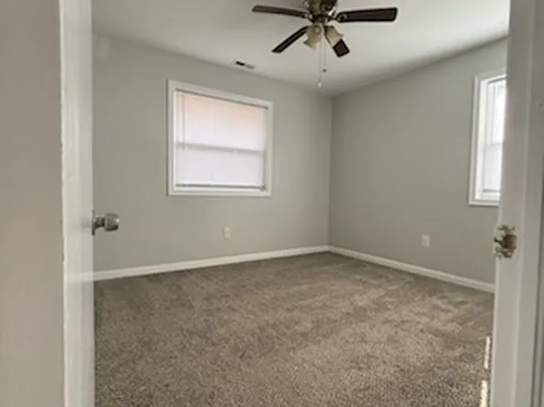 1690 E 332nd St, Eastlake, OH 44095