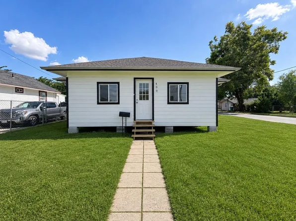 400 W Republic Ave, Baytown, TX 77520