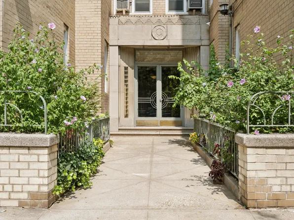 30 Bogardus Place image 11 of 11