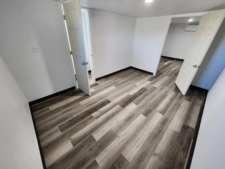 1309 N Main St #D — Photo 8
