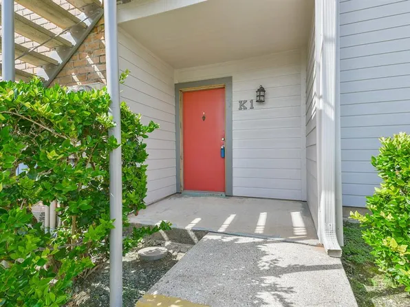 3220 69th St APT K1, Galveston, TX 77551