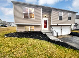 2097 Maribeth Pl, Grove City, OH