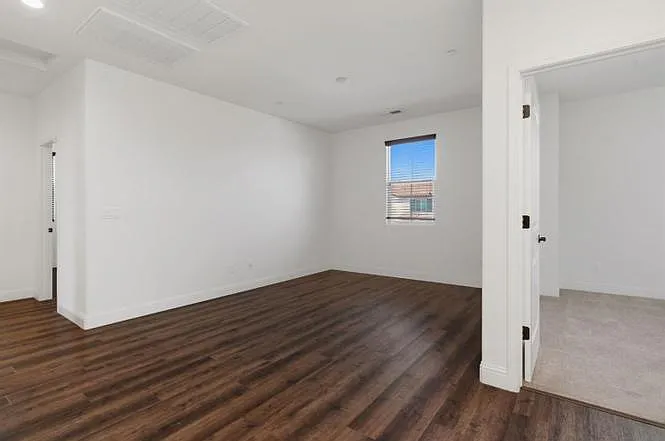 510 E Albertina Ave — Photo 41